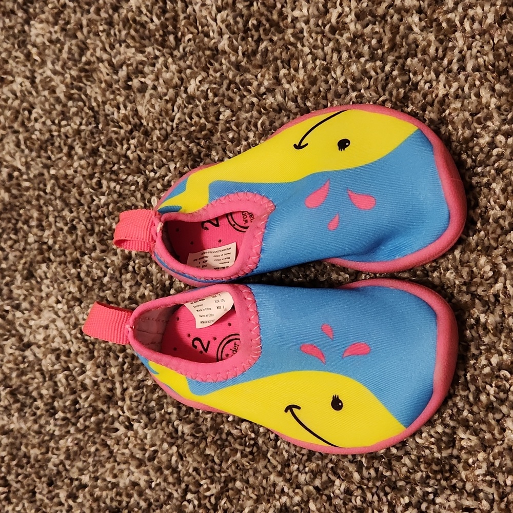 Wonder Nation Water Shoes
